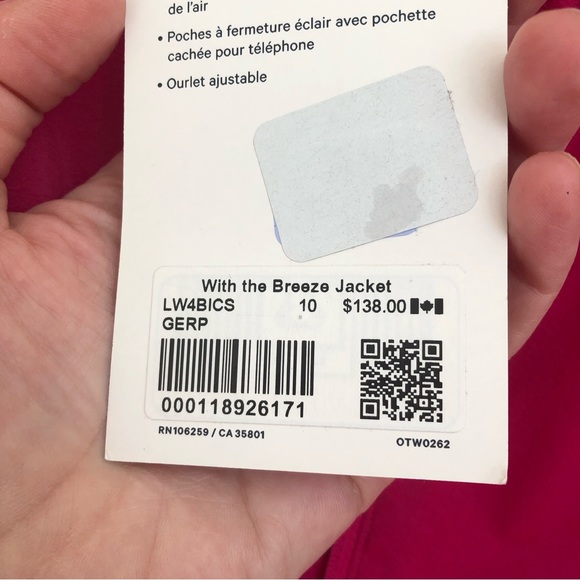 Lululemon With the Breeze jacket, size 10 ✨ - Picture 7 of 10